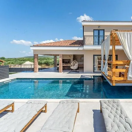 빌라 In With Swimming Pool Vrana (Zadar)